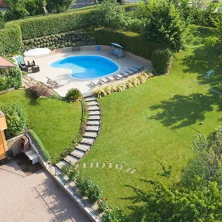 Villa Diora - & *